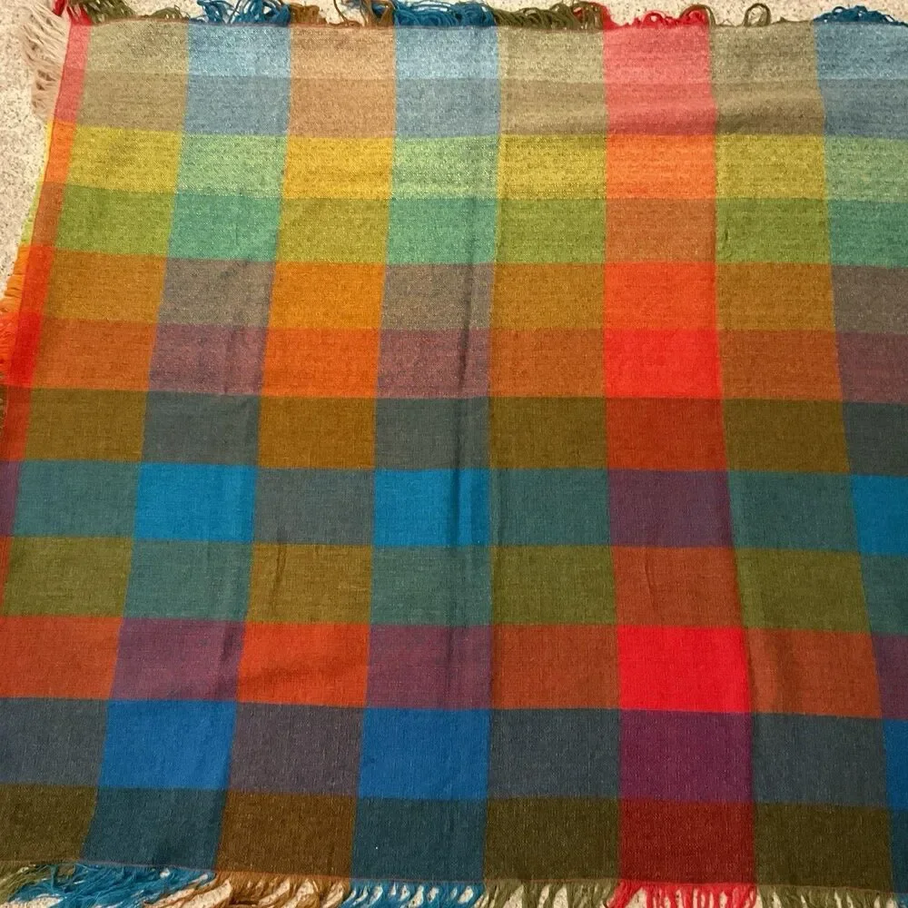 Unbranded bright squares